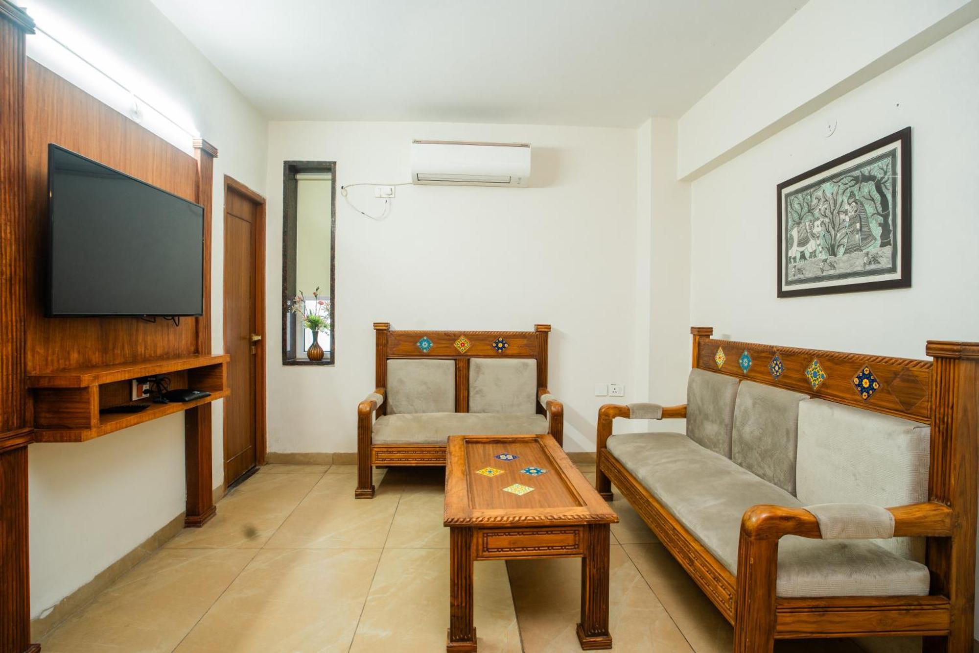 Luxury Aloha Apartments, Rishīkesh Exteriör bild