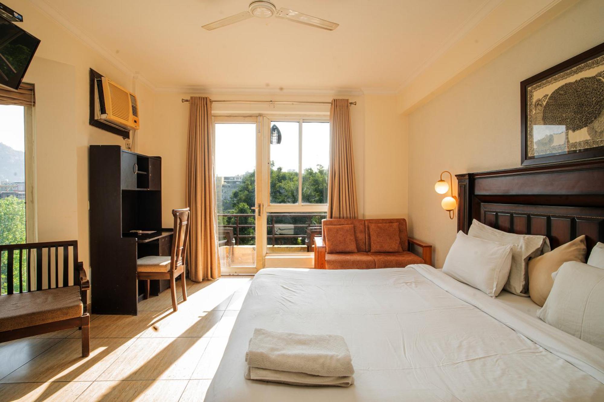 Luxury Aloha Apartments, Rishīkesh Exteriör bild